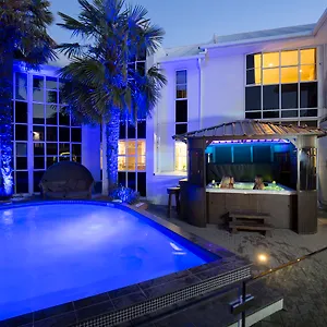 Hotel Pavilions
