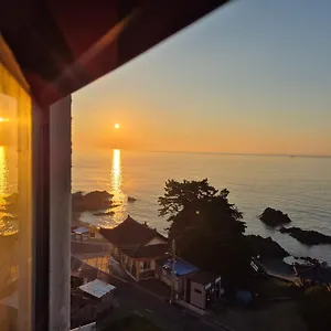/